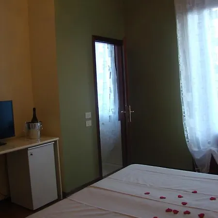 Hotel Fini 2*