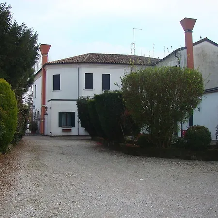 Hotel Fini